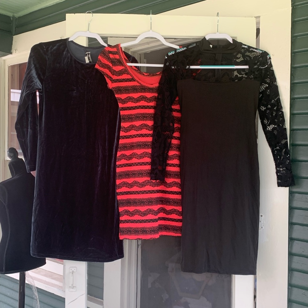 Lot of 3 small dresses